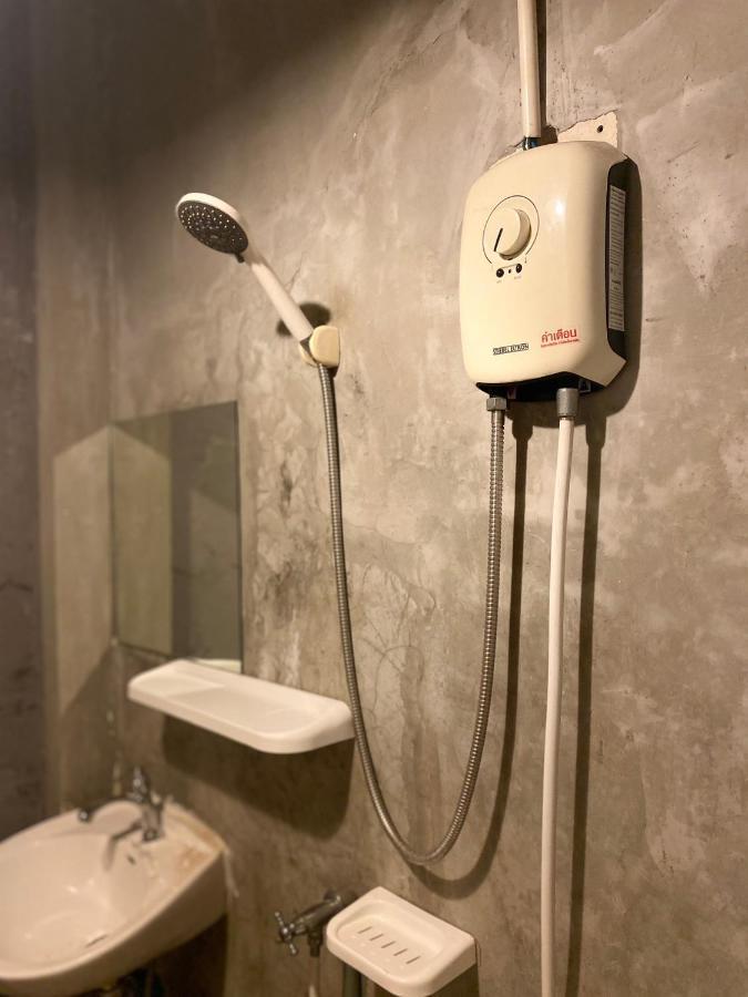 Rhythm Of Life Guesthouse 56 Bangkok Bagian luar foto
